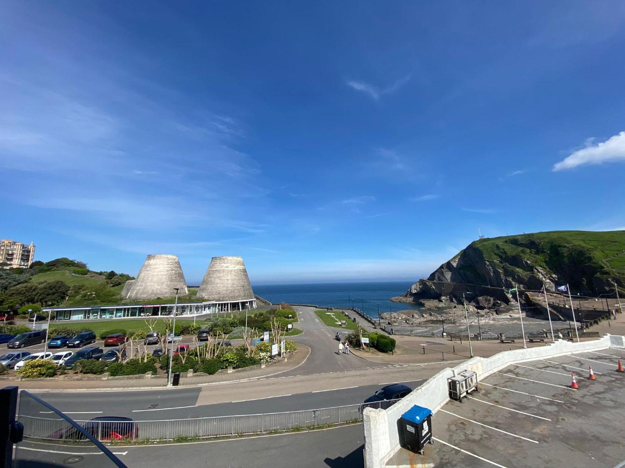 3 The View Apartments Ilfracombe - Hot Tub, Parking, Lift, Ev Exterior photo