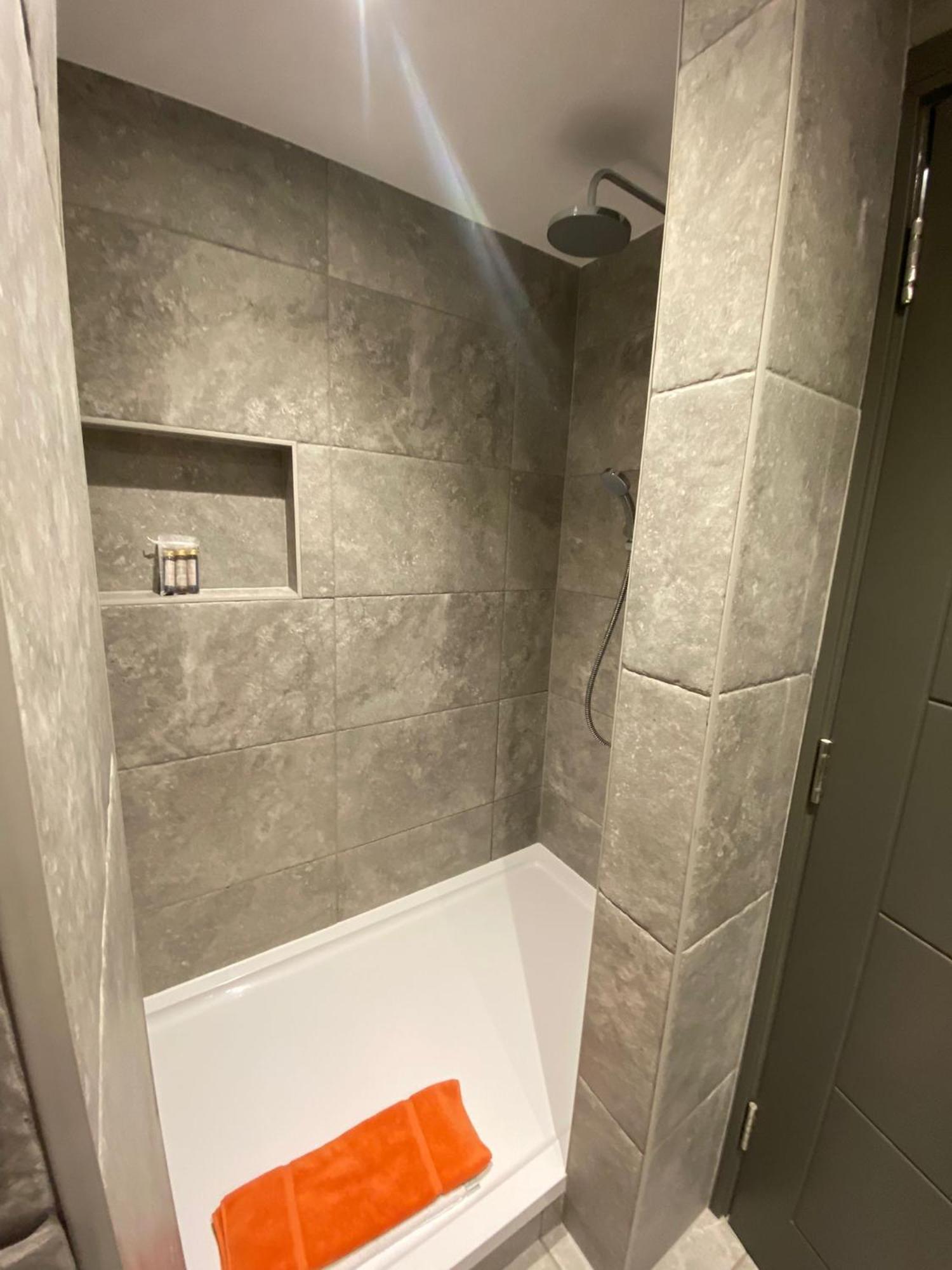 3 The View Apartments Ilfracombe - Hot Tub, Parking, Lift, Ev Exterior photo