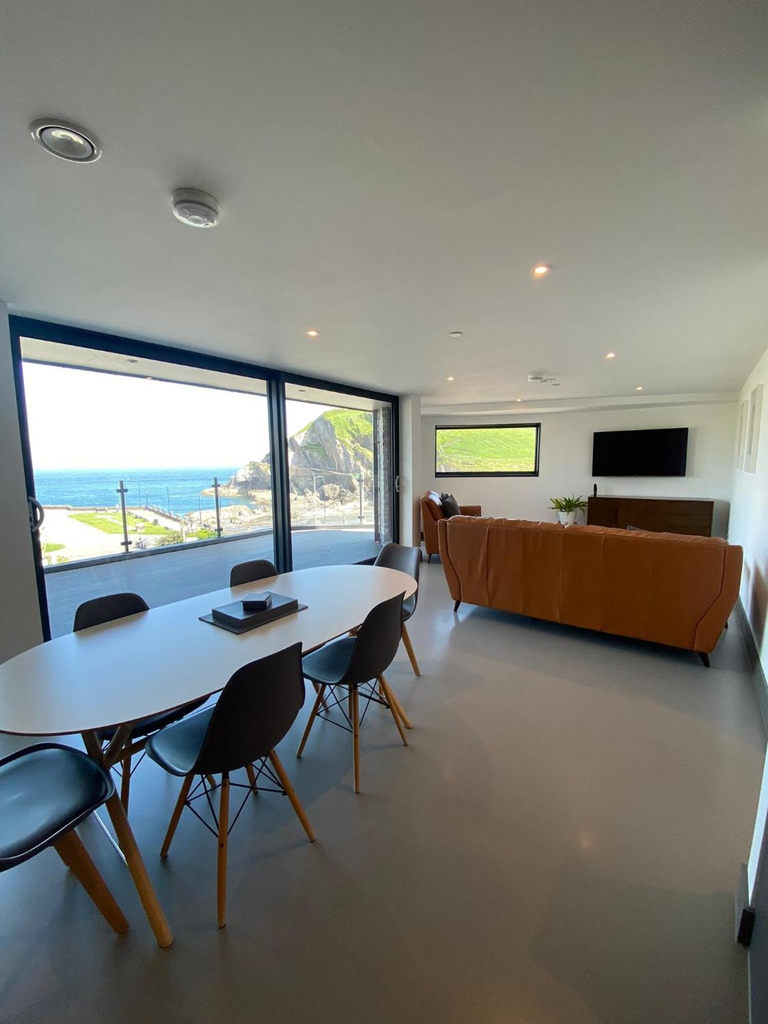3 The View Apartments Ilfracombe - Hot Tub, Parking, Lift, Ev Exterior photo