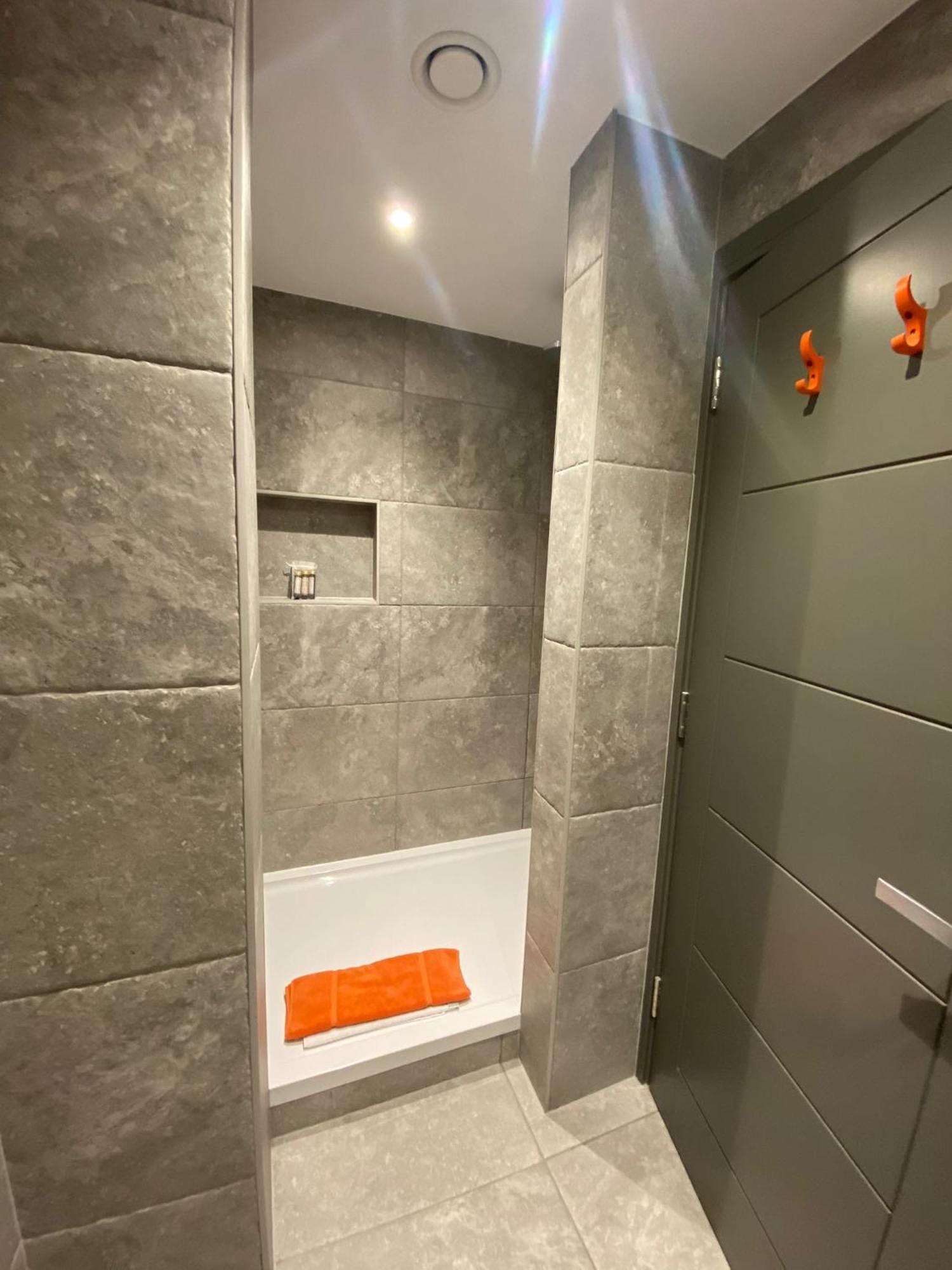3 The View Apartments Ilfracombe - Hot Tub, Parking, Lift, Ev Exterior photo